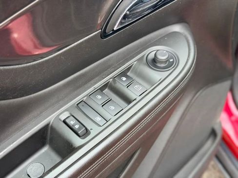 Used 2017 Buick Encore Essence FWD image 18