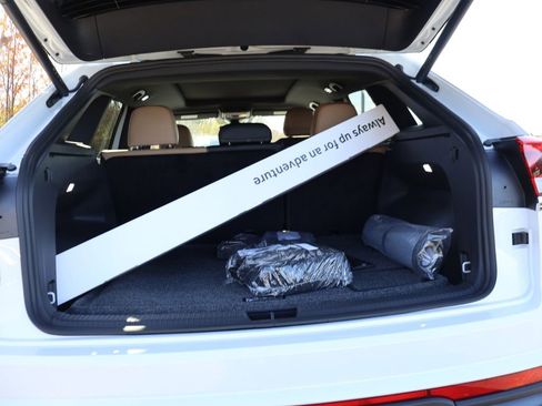 New 2026 Volkswagen Atlas Cross Sport SE image 21