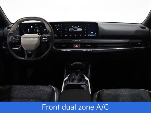 New 2025 Kia K4 GT-Line w/ GT-Line Sunroof Package image 8