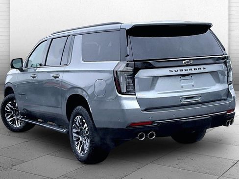 New 2026 Chevrolet Suburban Z71 w/ Comfort Package image 3
