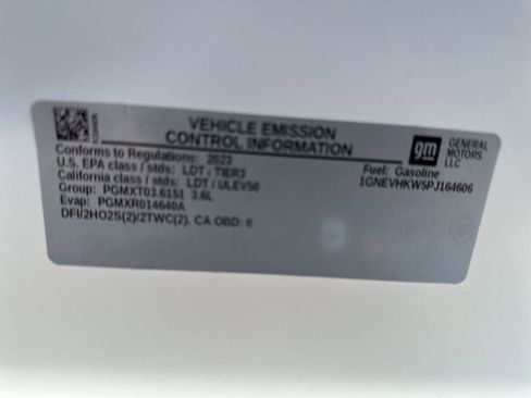 Used 2023 Chevrolet Traverse LT image 30