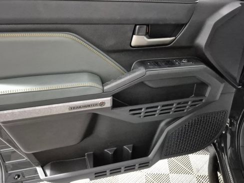New 2025 Toyota Tacoma Trailhunter image 12