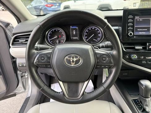 Used 2022 Toyota Camry SE FWD image 23