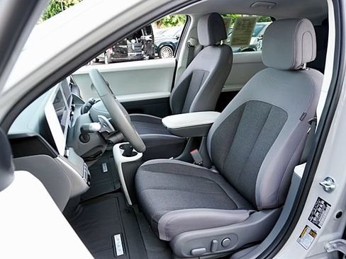 Certified 2024 Hyundai Ioniq 5 SEL RWD image 16
