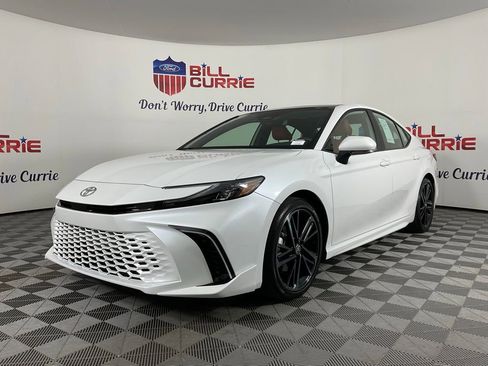 Used 2026 Toyota Camry XSE FWD image 7