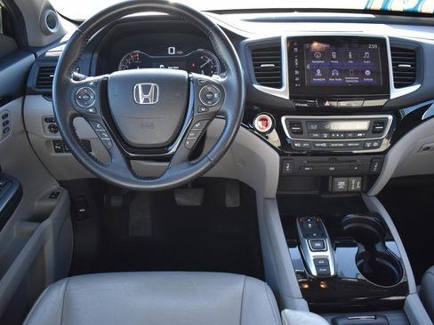 Used 2018 Honda Pilot Touring image 23