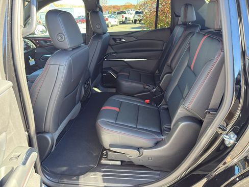 New 2026 Chevrolet Traverse RS image 19