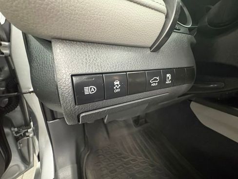 Used 2024 Toyota Camry LE w/ Convenience Package FWD image 12