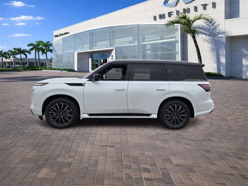 Used 2026 INFINITI QX80 Autograph w/ Premium Cargo Package image 4