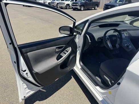 Used 2014 Toyota Prius Two FWD image 21