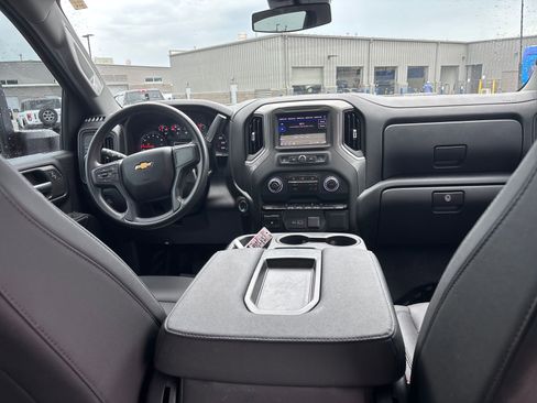 Used 2025 Chevrolet Silverado 2500 W/T w/ WT Convenience Package RWD image 7