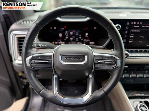 Used 2023 GMC Canyon Denali AWD/4WD image 11