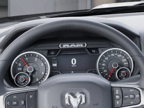 New 2025 RAM 5500 4x4 Regular Cab image 17