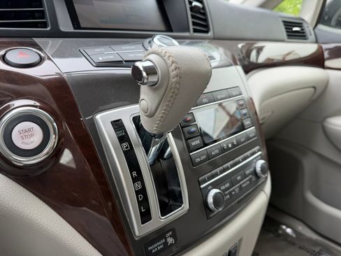 Used 2015 Nissan Quest SL image 27