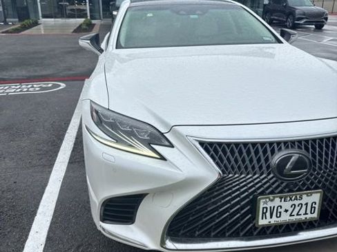 Used 2018 Lexus LS 500 RWD image 2