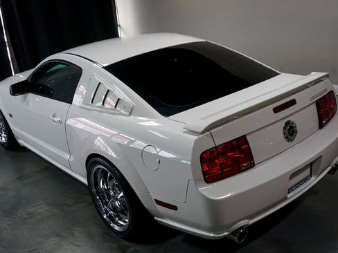 Used 2007 Ford Mustang GT image 33