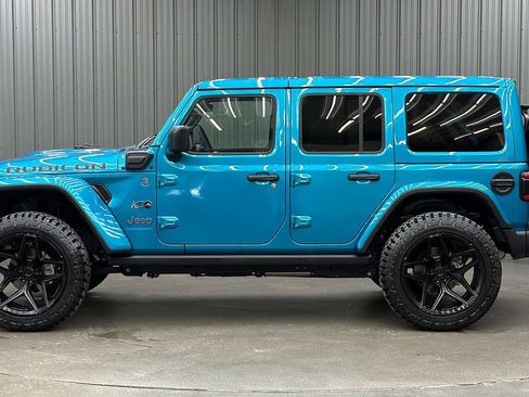 Used 2024 Jeep Wrangler Unlimited Rubicon 4xe image 2