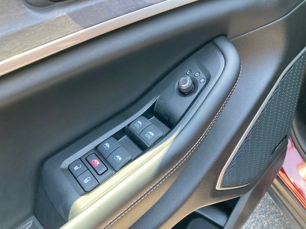 New 2024 Jeep Grand Cherokee Limited 4xe w/ Luxury Tech Group II AWD/4WD image 12