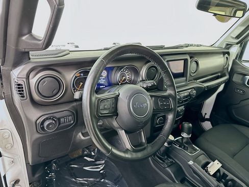 Used 2021 Jeep Wrangler Unlimited Sport image 14