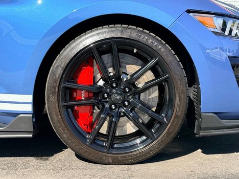 Used 2021 Ford Mustang Shelby GT500 w/ Technology Package image 13