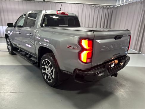 Used 2024 Chevrolet Colorado Z71 w/ Z71 Convenience Package 2 AWD/4WD image 5
