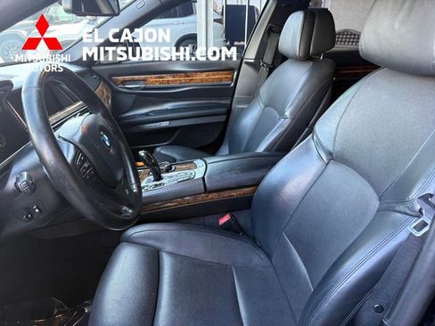 Used 2015 BMW 750Li w/ M Sport Edition RWD image 12