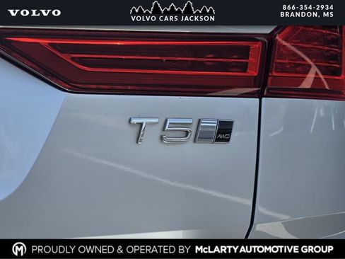 Used 2019 Volvo XC60 T5 Inscription w/ Protection Package AWD/4WD image 36