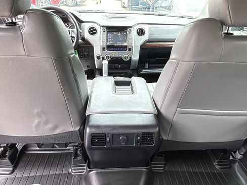 Used 2017 Toyota Tundra Limited w/ Limited Premium Package AWD/4WD image 39