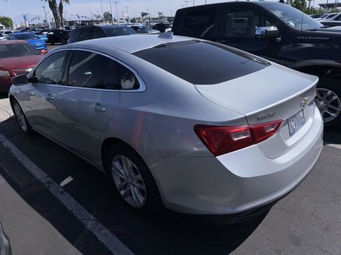 Used 2018 Chevrolet Malibu LT image 18