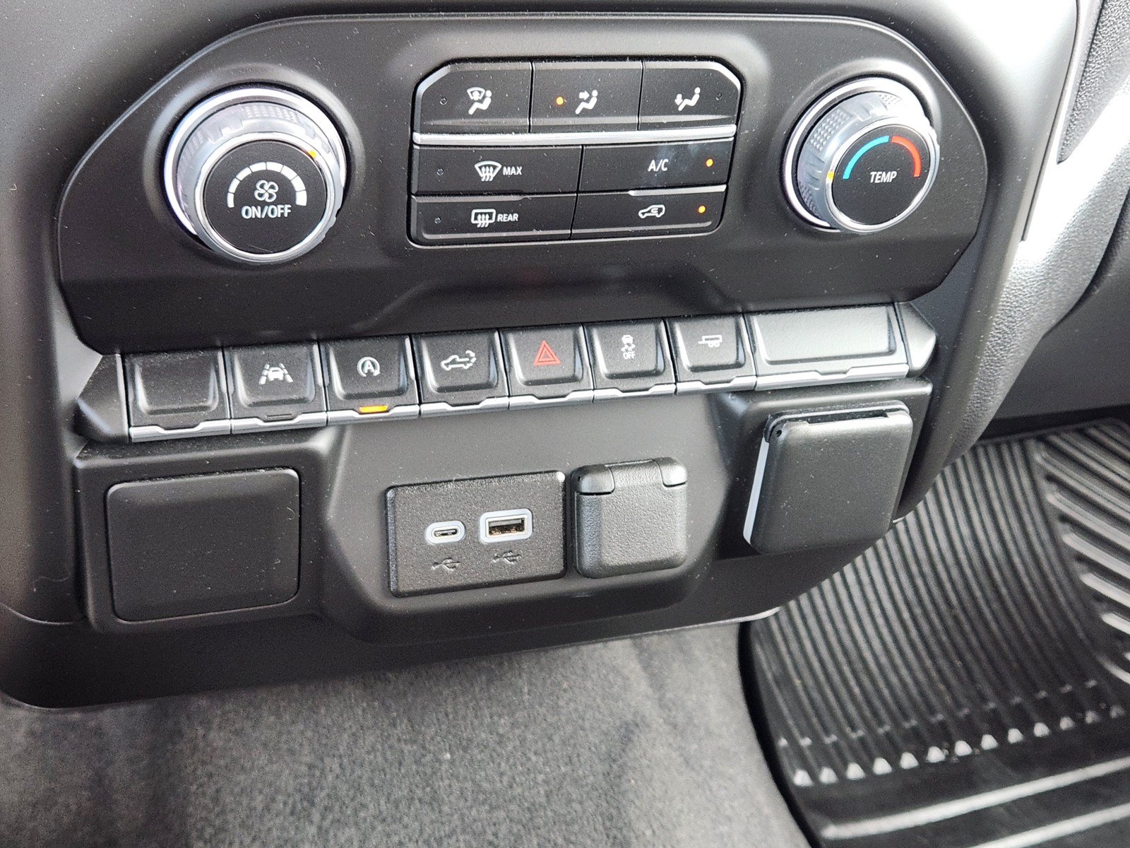Used 2023 Chevrolet Silverado 1500 Custom RWD image 14