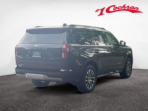 Used 2025 Ford Expedition Platinum AWD/4WD image 7