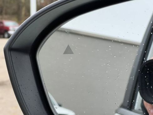 Used 2023 Nissan Rogue SV w/ SV Premium B Package image 37