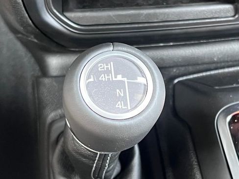 New 2025 Jeep Wrangler Unlimited Sahara AWD/4WD image 27