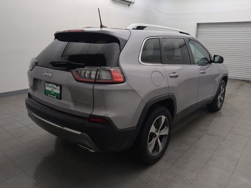 Used 2020 Jeep Cherokee Limited image 9