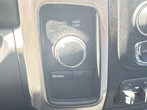 Used 2018 RAM 2500 Big Horn AWD/4WD image 18