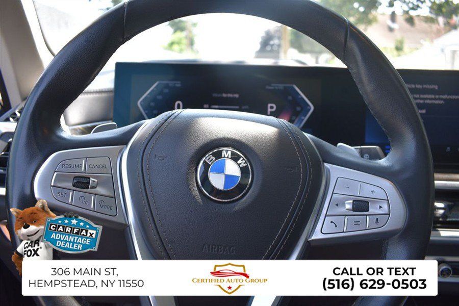 Used 2025 BMW X7 xDrive40i AWD/4WD image 14