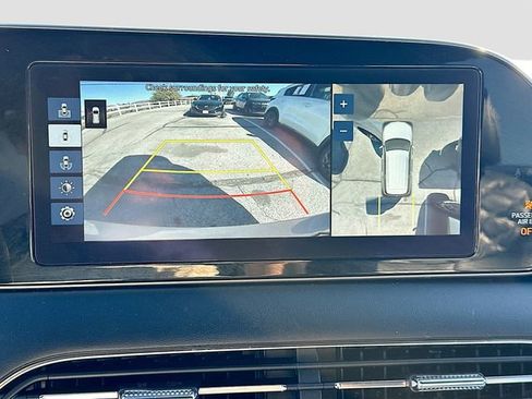 Used 2021 Hyundai Palisade Calligraphy image 14