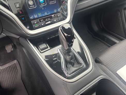 Certified 2025 Subaru Outback Premium w/ Popular Package #1A image 22