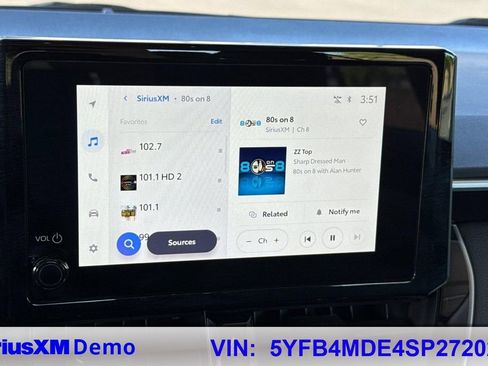 Used 2025 Toyota Corolla LE image 37