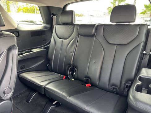 Used 2025 Hyundai Palisade SEL FWD image 32