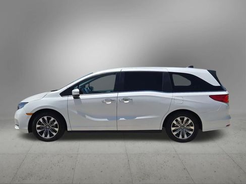 Used 2023 Honda Odyssey EX-L image 3
