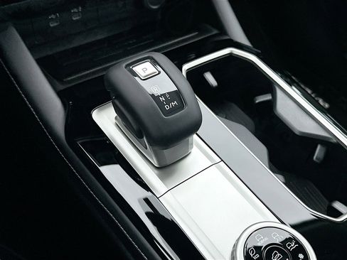 New 2026 Mitsubishi Outlander SE image 12