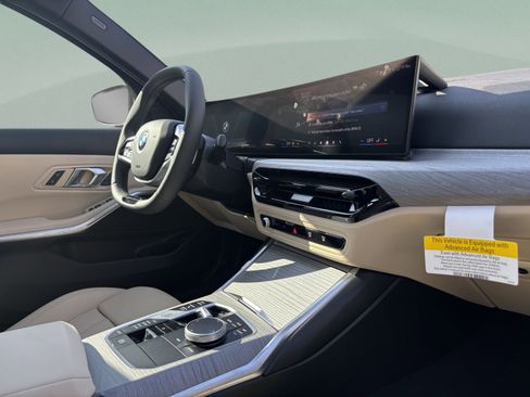 Used 2026 BMW 330i Sedan w/ Convenience Package RWD image 28