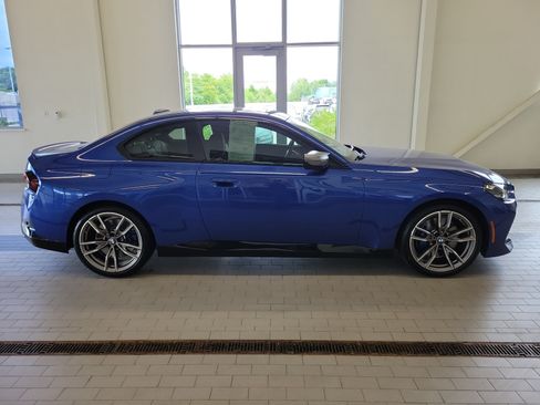 Used 2024 BMW M240i xDrive Coupe AWD/4WD image 4