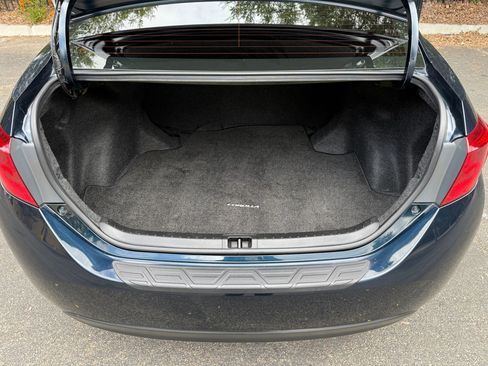 Used 2019 Toyota Corolla SE w/ Carpet Mat Package (TMS) FWD image 23