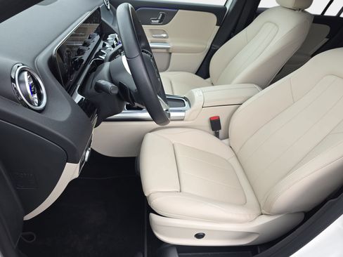Used 2025 Mercedes-Benz GLA 250 image 15