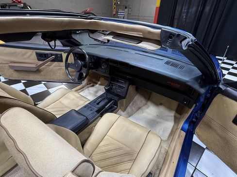 Used 1987 Chevrolet Camaro Z28 image 70