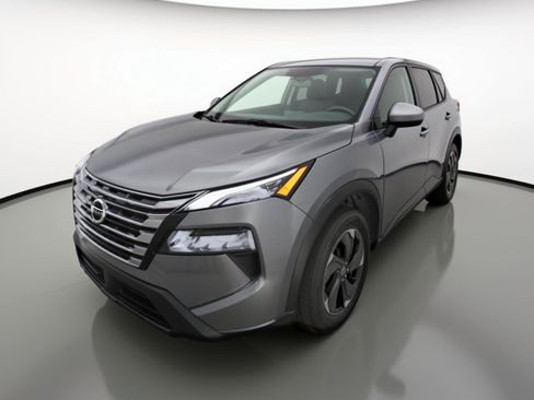 Used 2025 Nissan Rogue SV FWD image 3