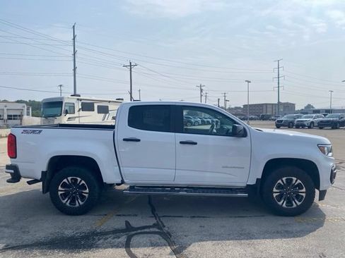 Used 2022 Chevrolet Colorado Z71 AWD/4WD image 4