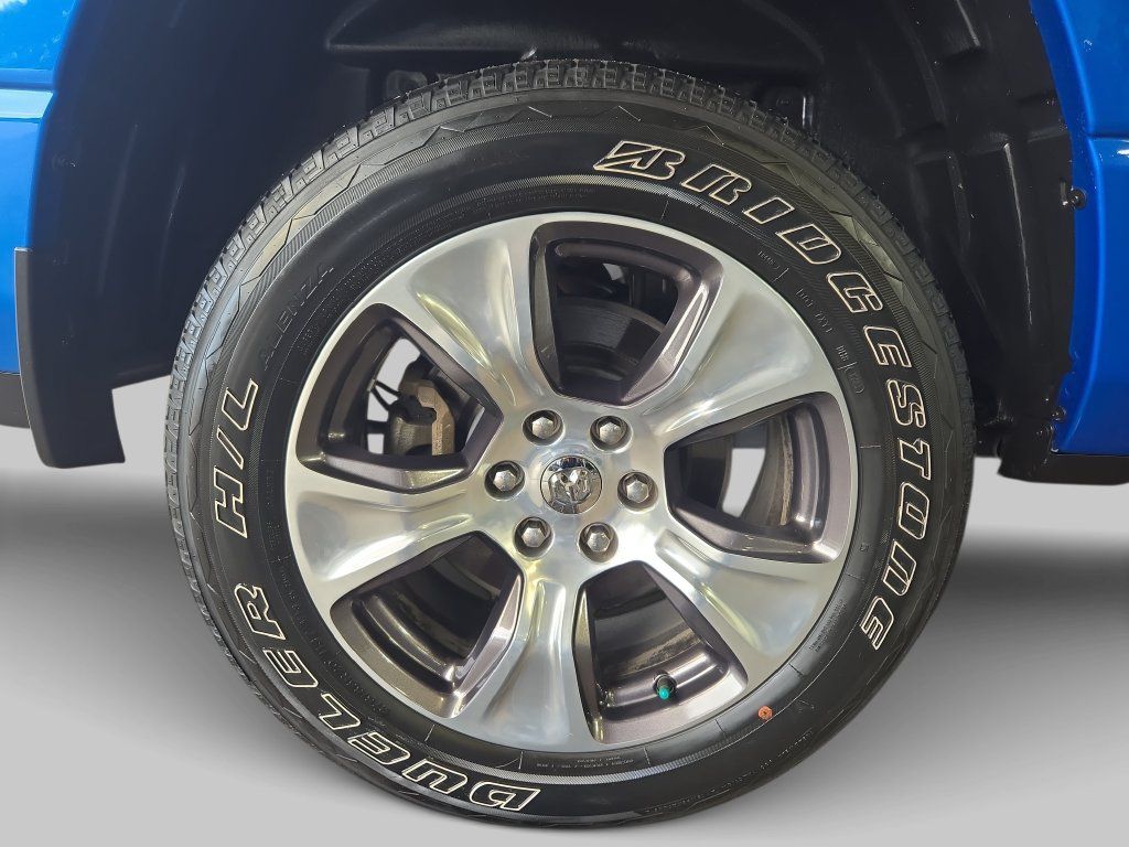 Used 2023 RAM 1500 Laramie AWD/4WD image 36